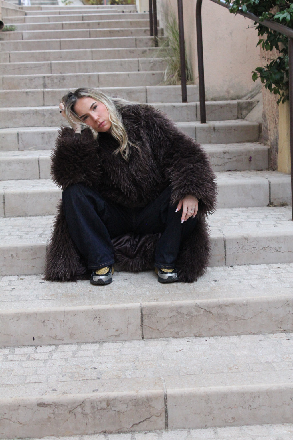 Manteau Mila en fausse fourrure